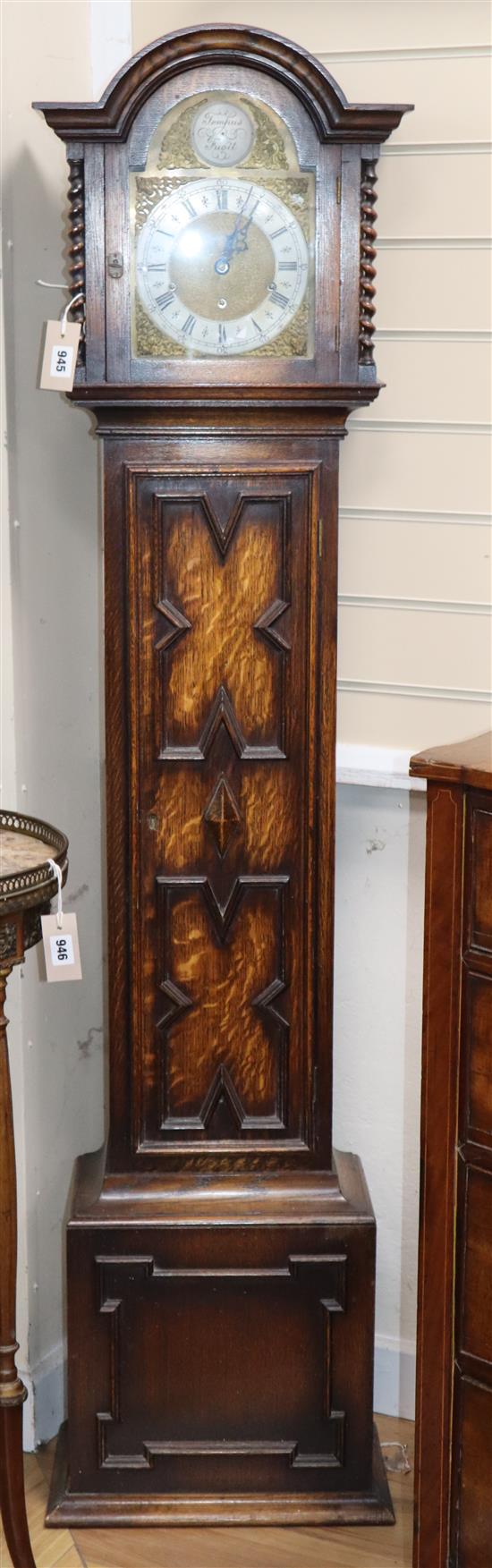 A 1920s oak grandmother clock H.164cm